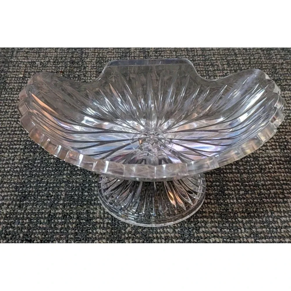 Vintage Celebrity MCM Clear Acrylic Soap Dish Starburst Pattern USA